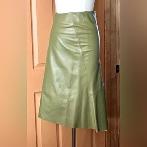 Bounty Hunter olive green genuine leather skirt Size: 4